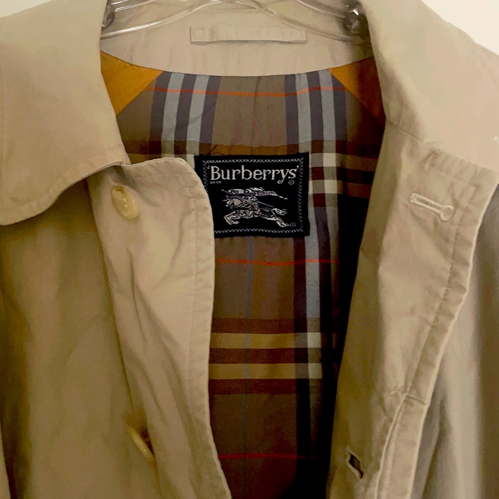 Authentic traditional Burberry raincoat